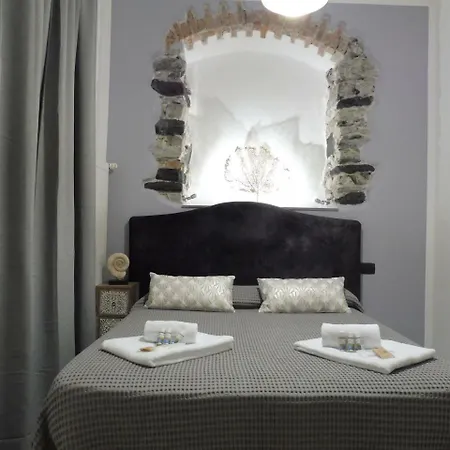 ゲストハウス Rio Groppo マナローラ